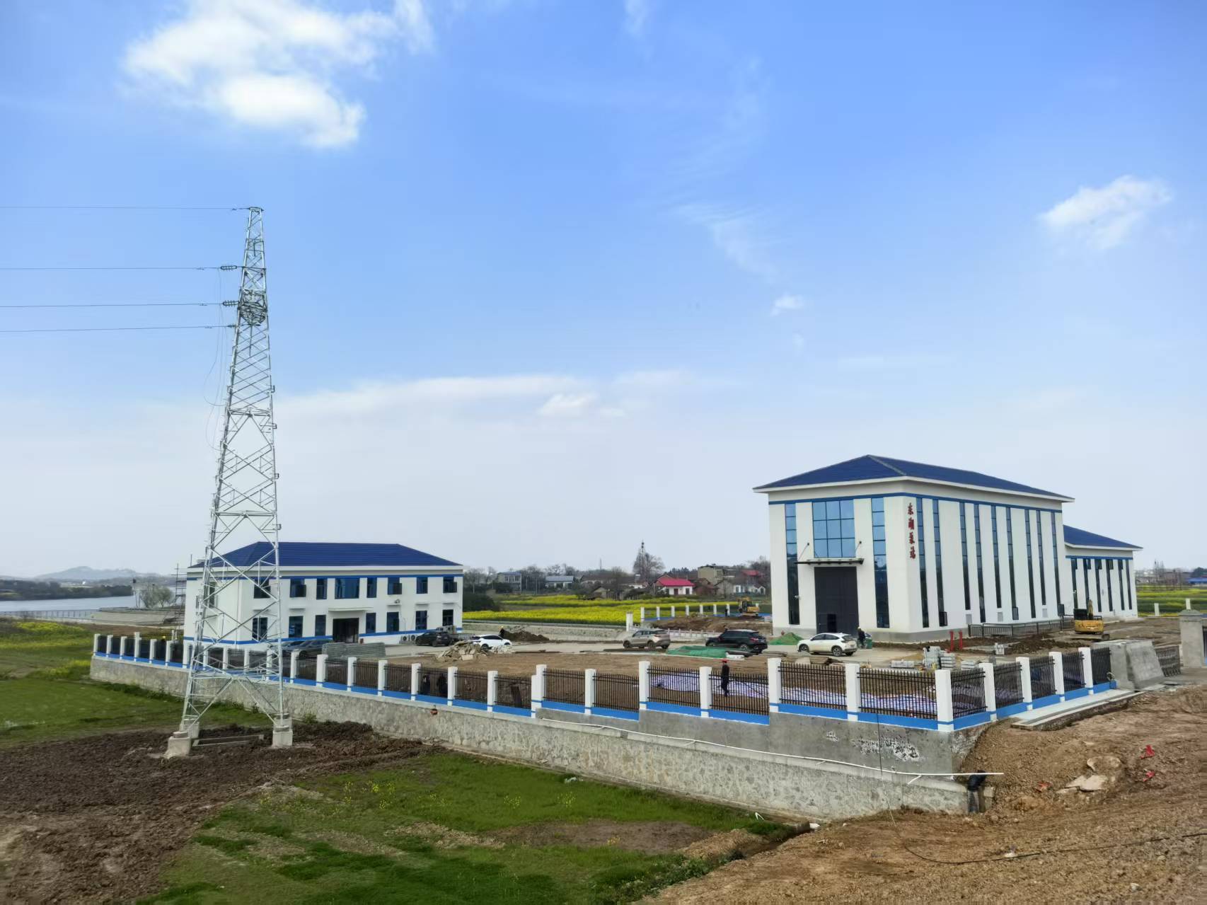 华容县东湖排涝泵站成功送电