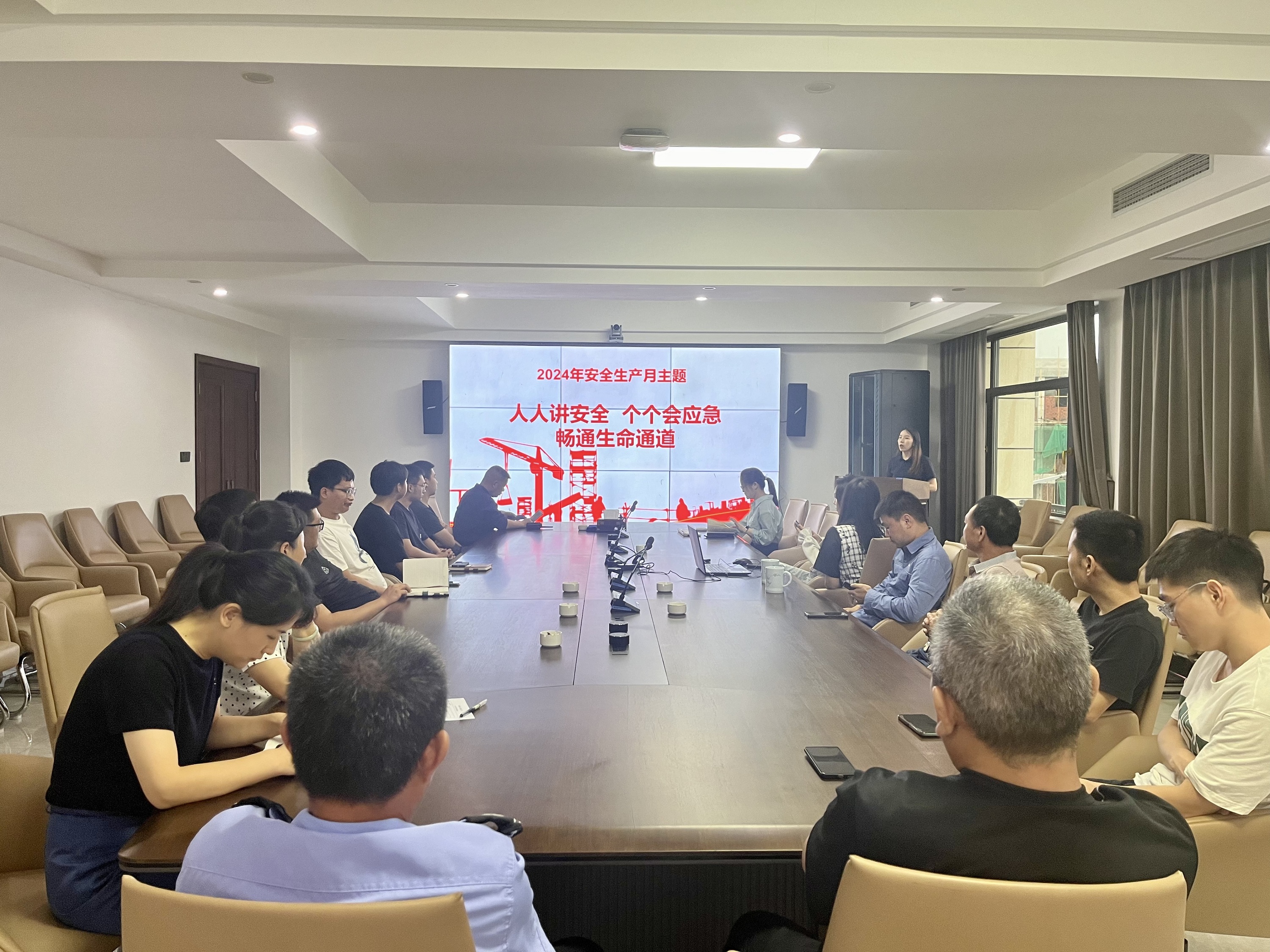 融盛电力集团开展消防安全培训，共筑消防安全“防火墙”